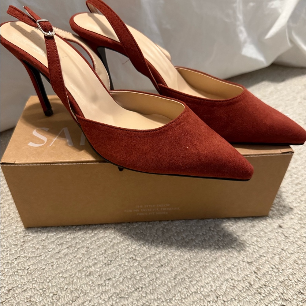 Chic Rust Slingback Heels